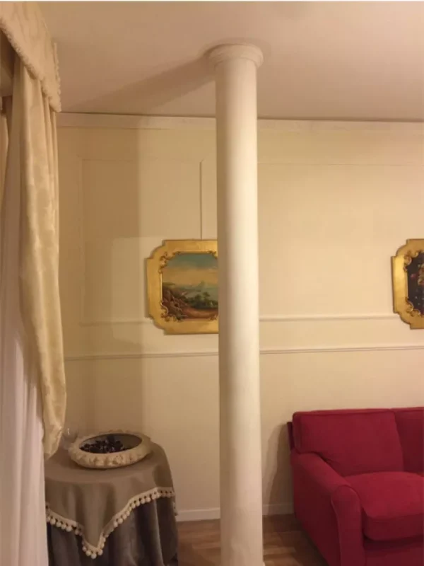Tinteggiatura con decorazioni a cornici e colonna in cartongesso7